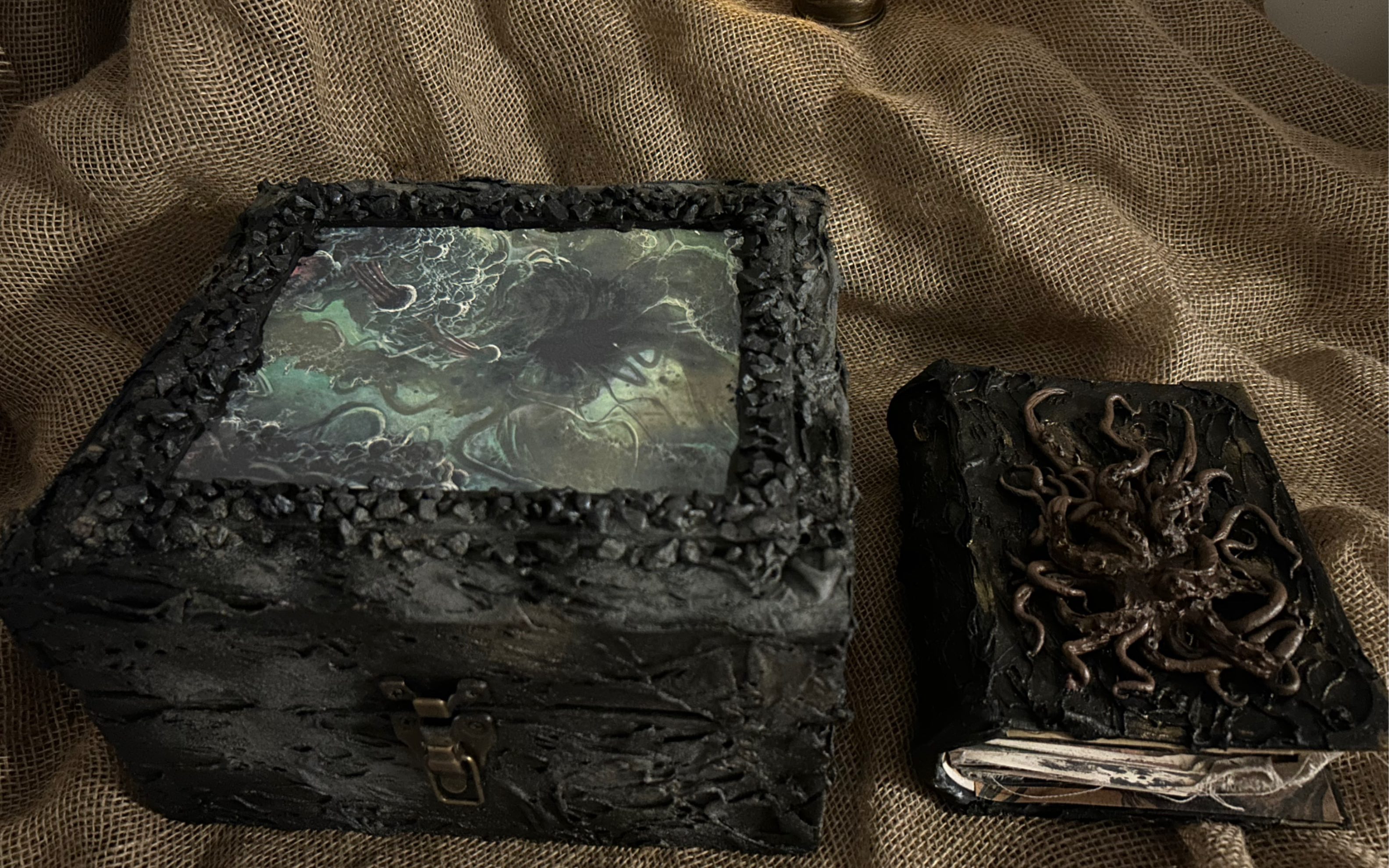 junk journal 阿撒托斯 克苏鲁 箱子与书