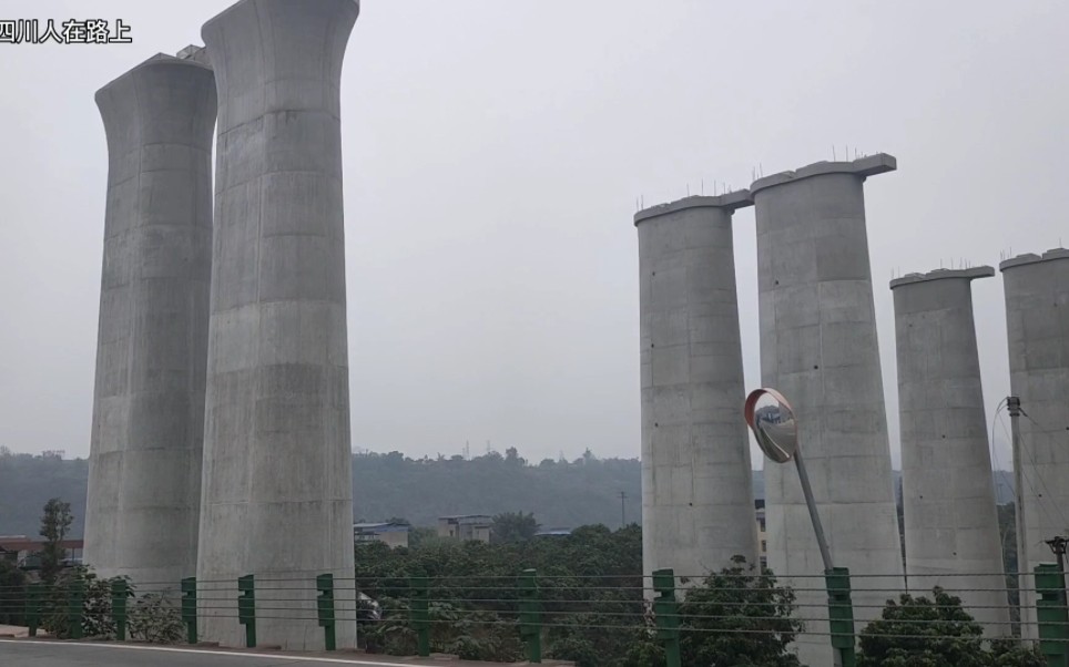 隆黄铁路扩能,泸州沱江特大桥墩子起来了,这段是双线哔哩哔哩bilibili