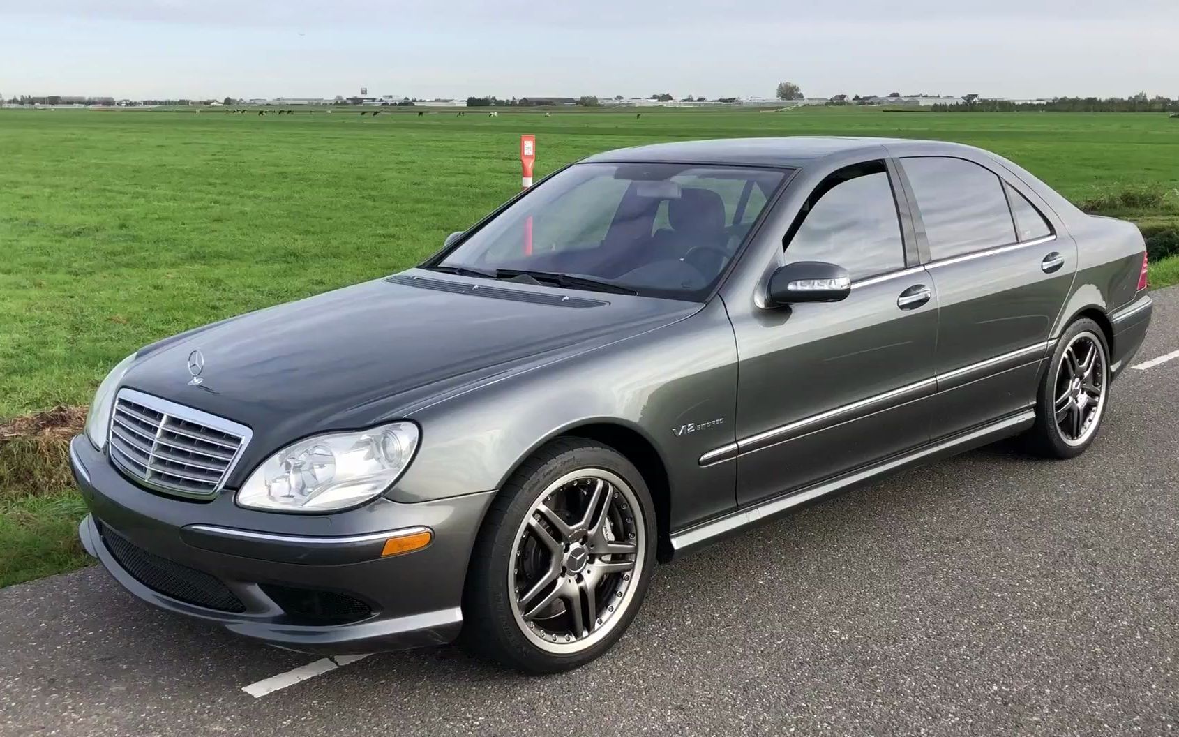 [油管搬运] 奔驰 w220 s级 s65 amg v12 biturbo m275