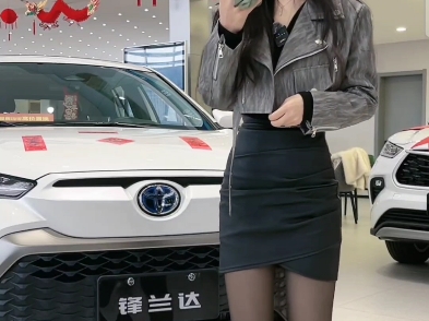 孟孟黑丝美腿真诱人02