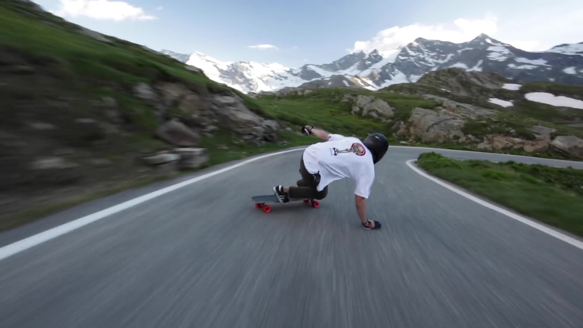 1080p搬运视听盛宴第一次在意大利滑板速降