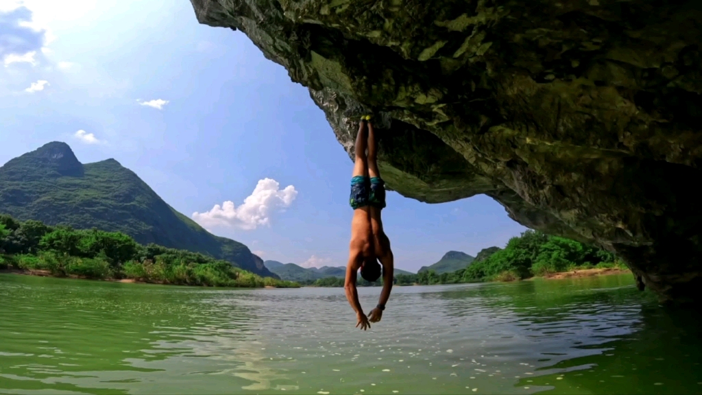 [图]无保护攀岩Free solo? 不！这是深水抱石！