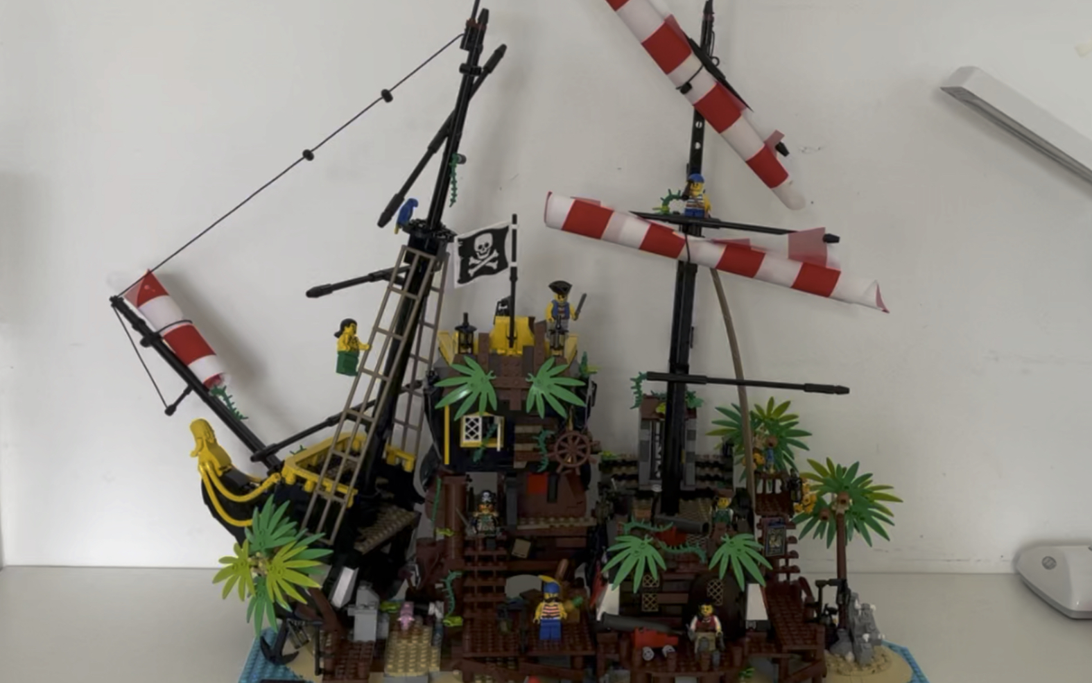 乐高21322梭鱼湾海盗成品～_哔哩哔哩_bilibili