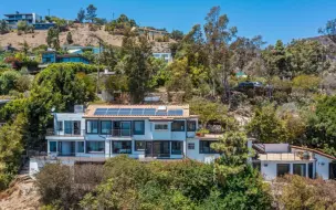 位于加州马里布高处的一座通透明亮的迷人住宅|2794 Hume Road  Malibu, CA