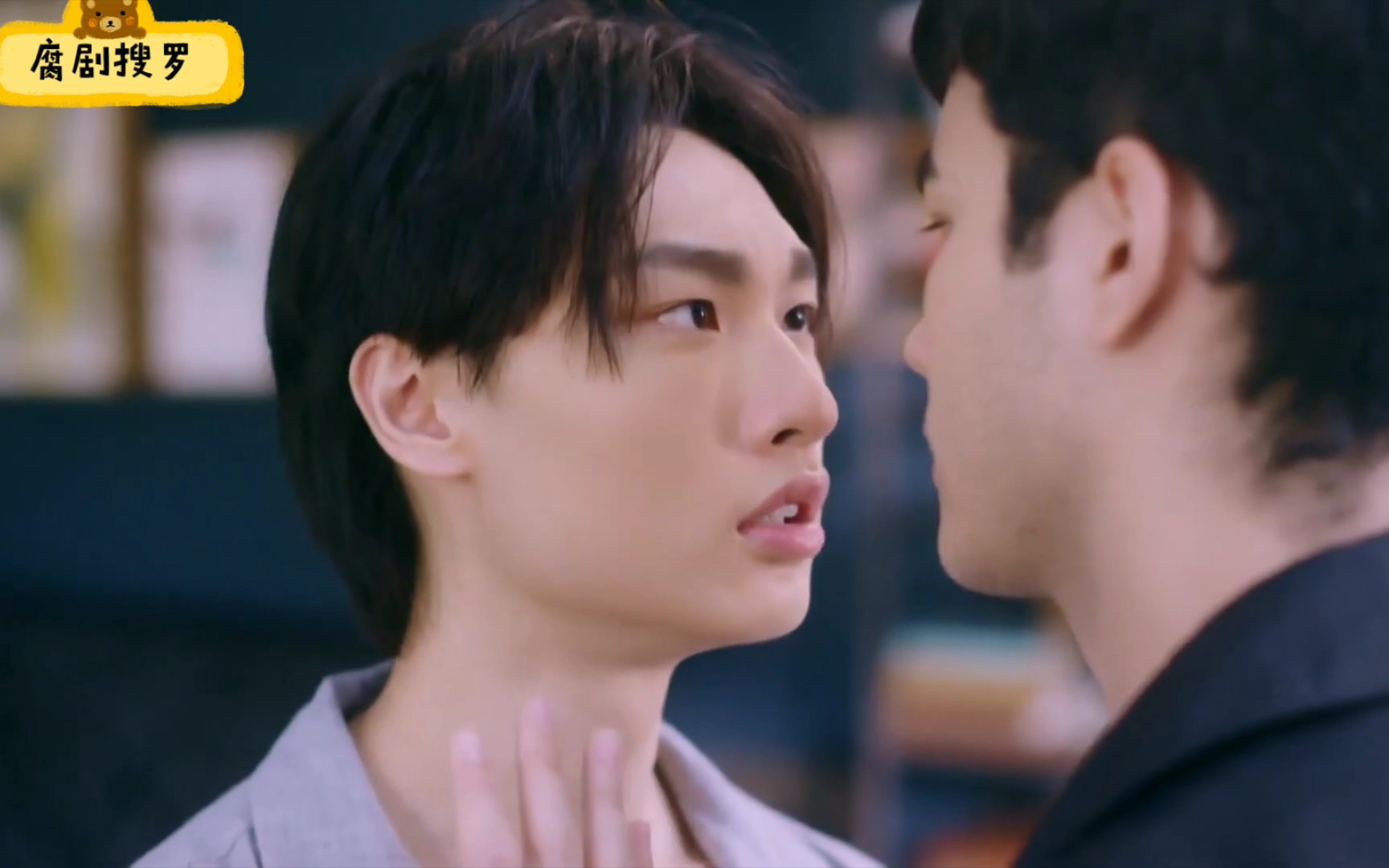 真爱如血小少爷x帅气保镖今晚开播