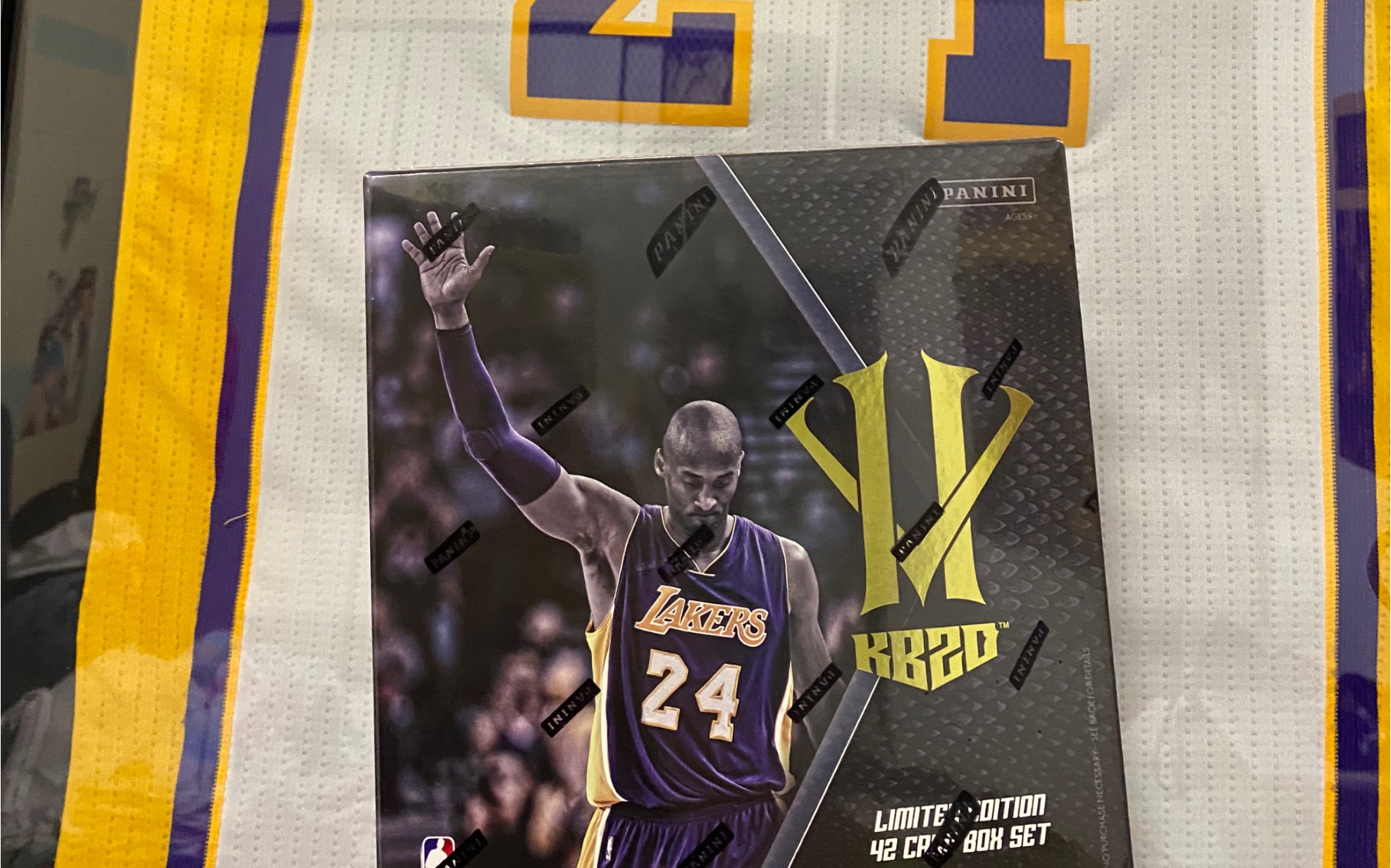 panini球星卡盒科比布莱恩特纪念卡盒开盒