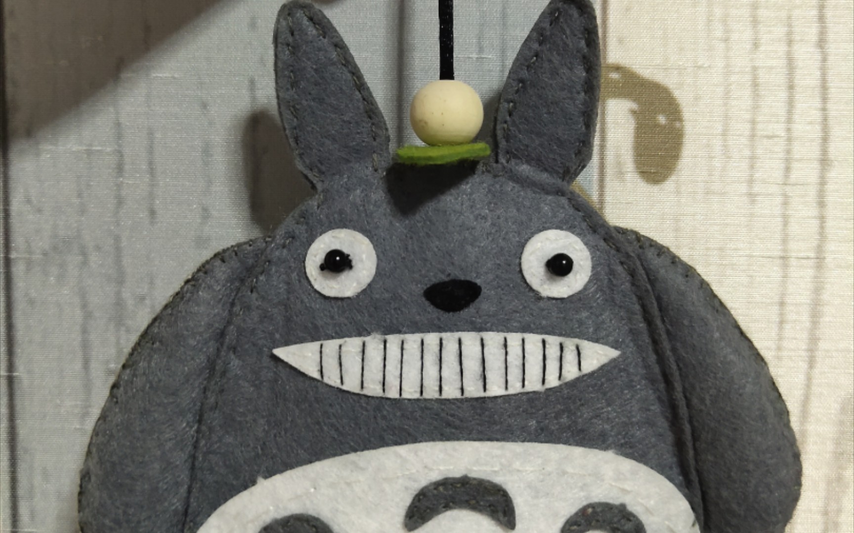 自制龙猫钥匙包制作教程——不织布手工作品