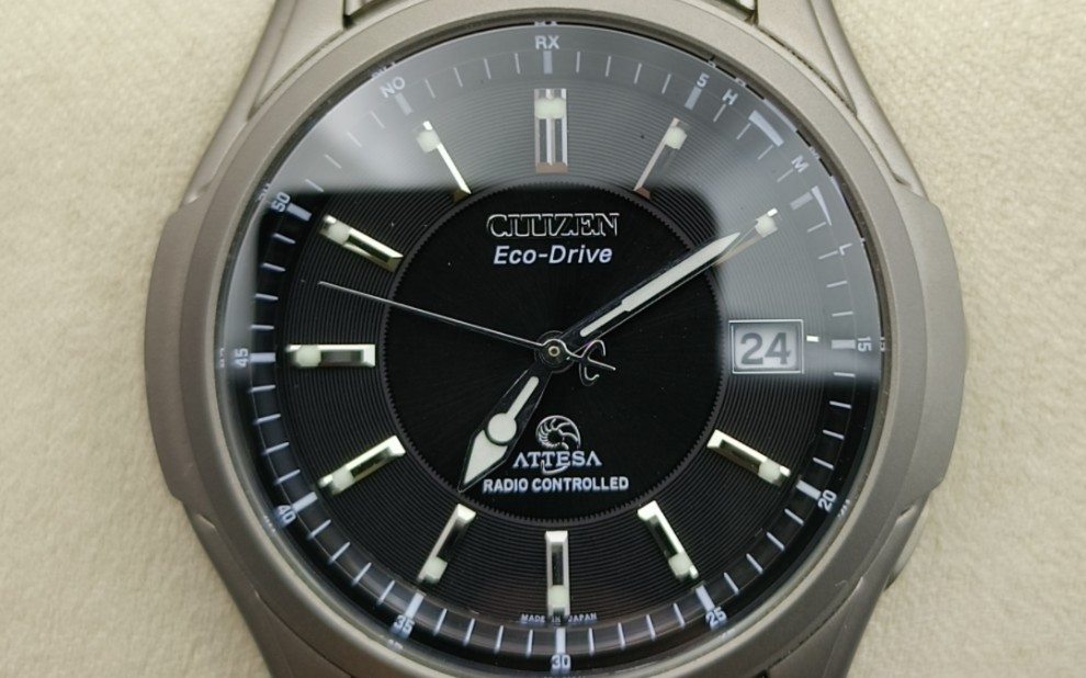 西铁城海螺钛合金光动能电波男表