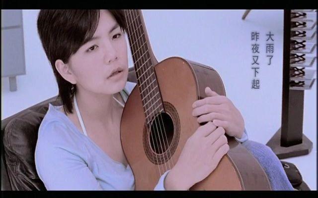 [图]ELLA 陳嘉樺 [ 只是當時 ] Official Music Video (真命天女 電視原聲帶)