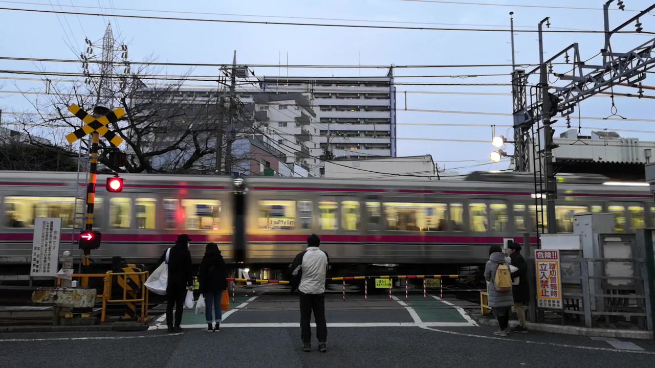 日本铁道代田桥看京王线电车