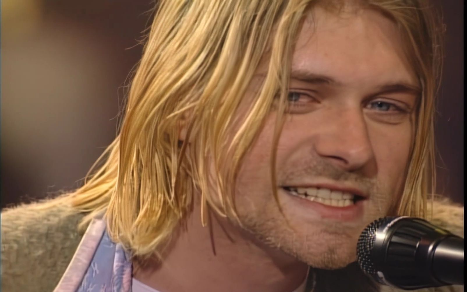 [图]Nirvana - Unplugged In New York (45min Oringnal MTV Version)