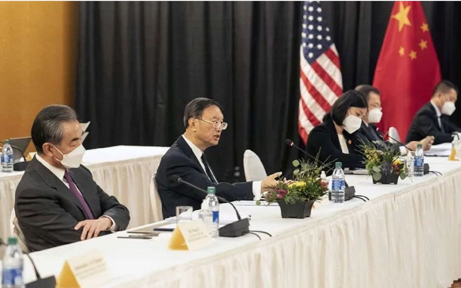 中美阿拉斯加对话,这十个细节非同寻常!_哔哩哔哩_bilibili