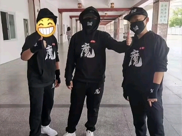 光明中学黑衣军无人敢惹