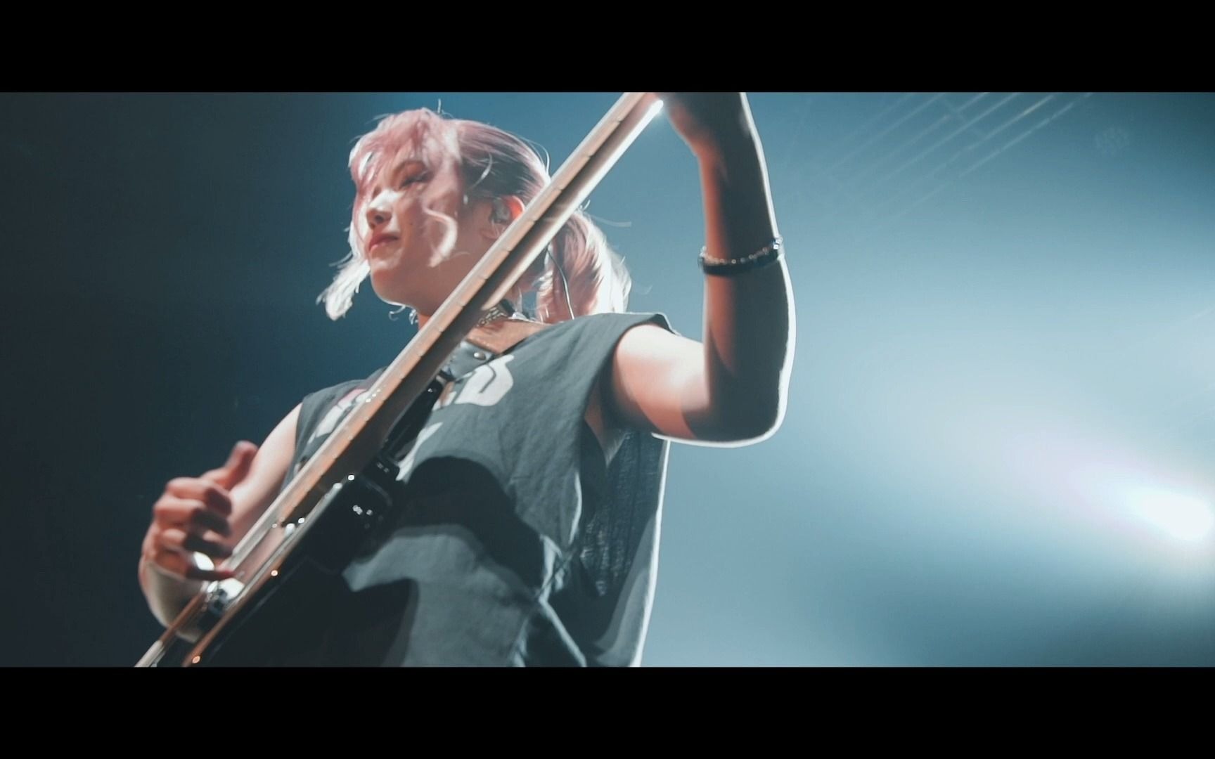 trident『ambivalent』live music video at zepp haneda