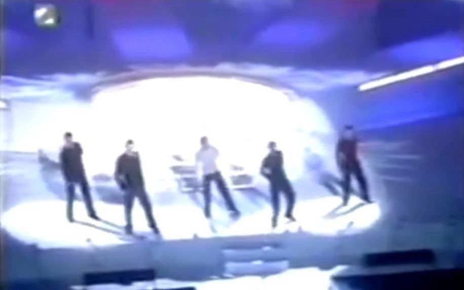 [图]【WESTLIFE】If I Let You Go （Live on Miss World 1999）