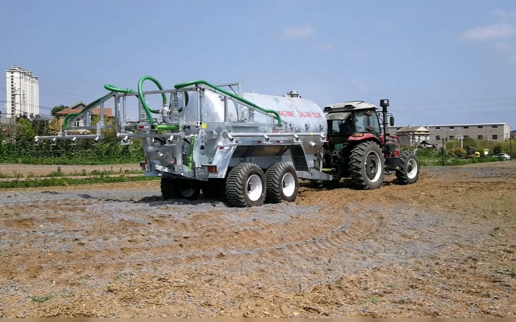 大连雨林沼液施肥机沼液还田机国内还比较少见遇到了就收藏点赞吧