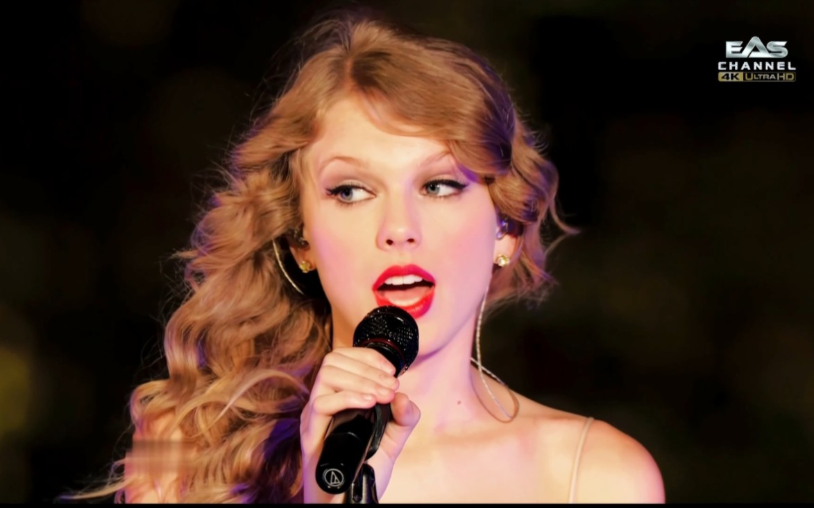 [图]【4K】Taylor Swift—Enchanted两场表演无缝衔接