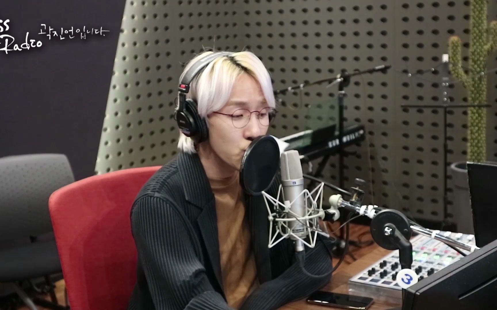 [图][Live]Zion.T | 2018/10/18 "Untold Story" Kiss the Radio