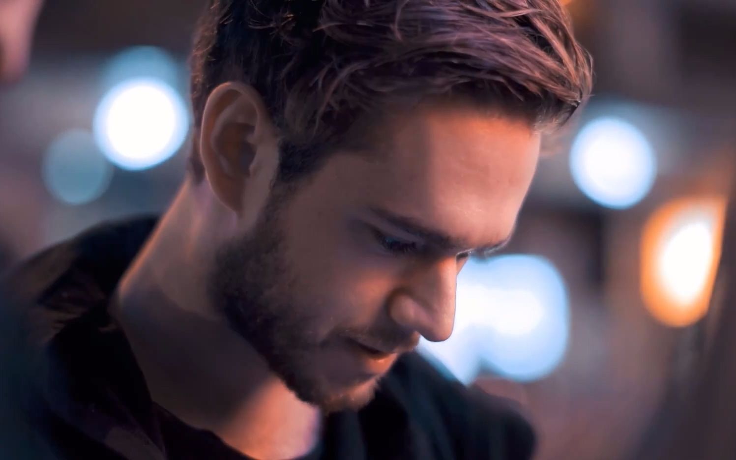 【1080p中英字幕】zedd 旅游纪录片 第一集:香港