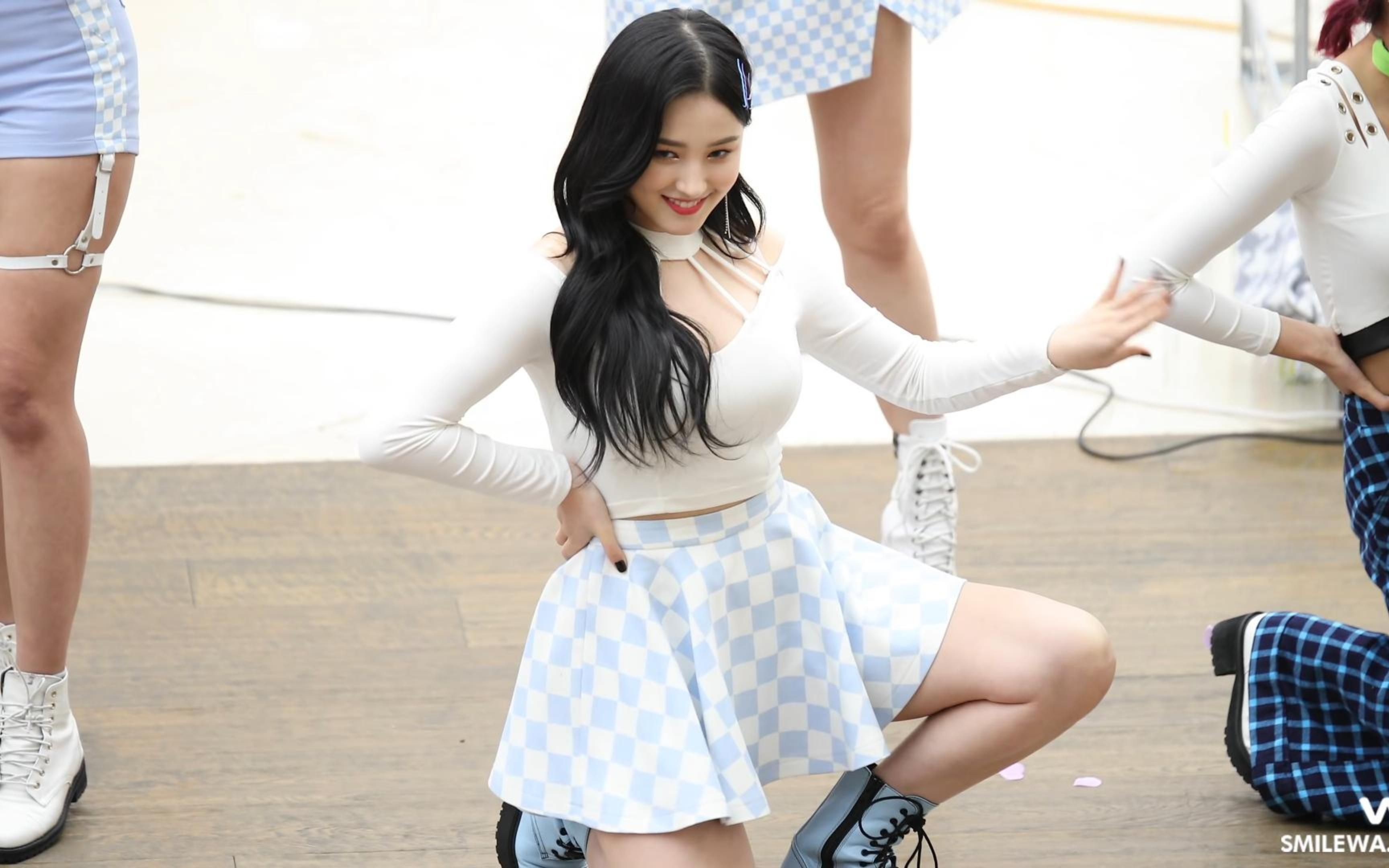 【4k直拍妙妙屋】李承利 nancy momoland