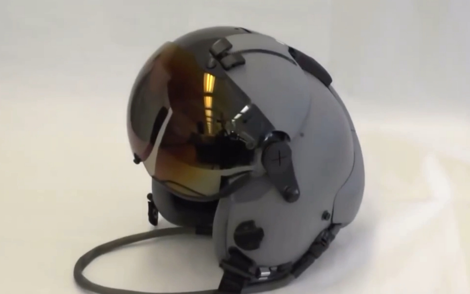 美军f22未来可能配备的jhmcsii头盔