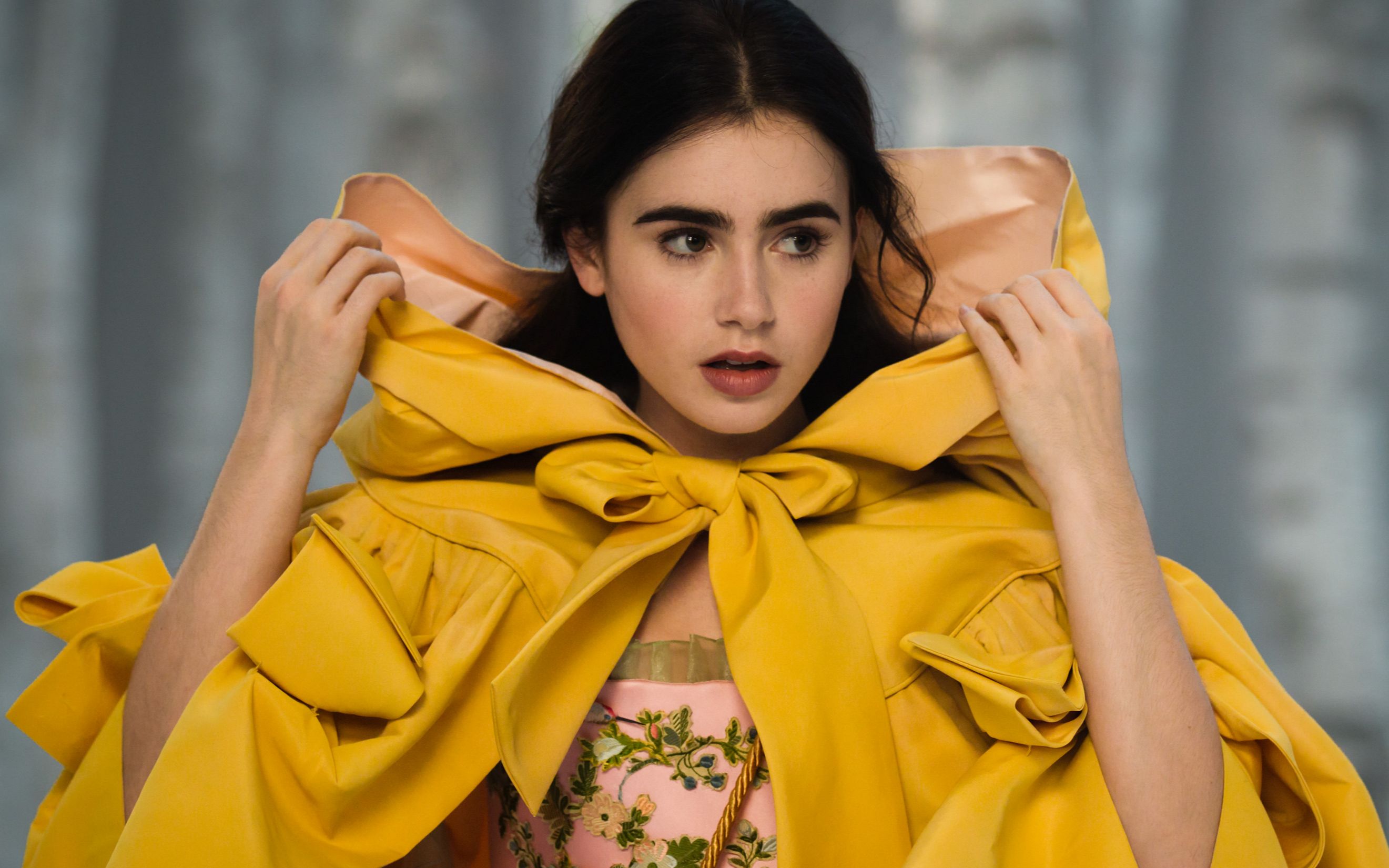 【莉莉·柯林斯】盛世美颜-最爱你的浓眉与公主气质