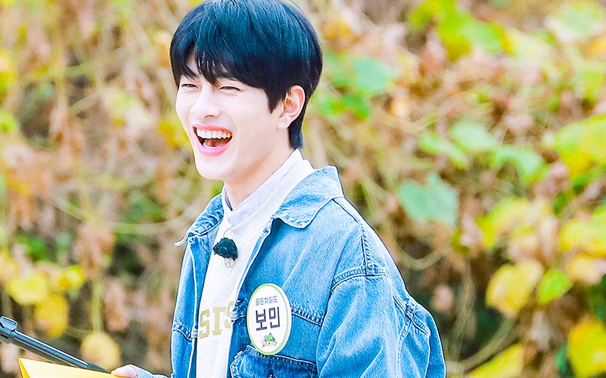 人间宝藏崔普闵甜笑满分踩点向谁不喜欢甜甜的男孩子呢