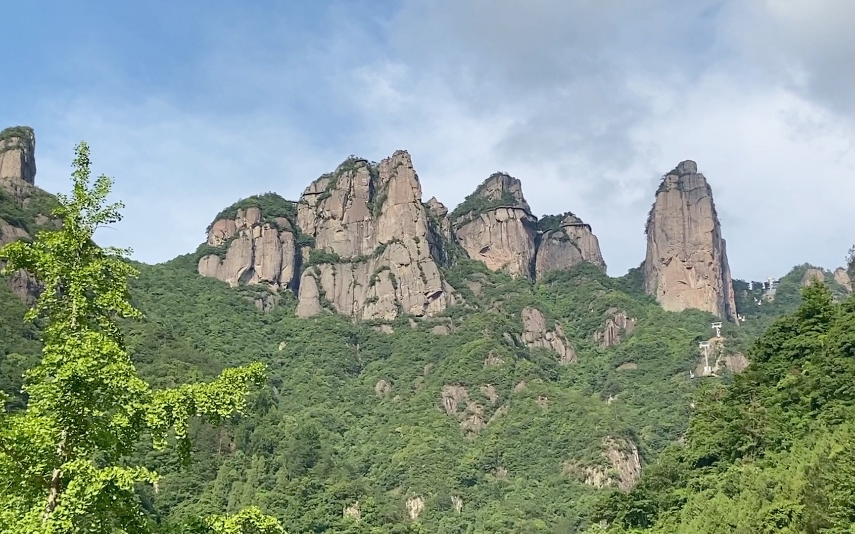 [图]来到了神仙居另外一边，这里叫北门，用无人机到空中游览一番