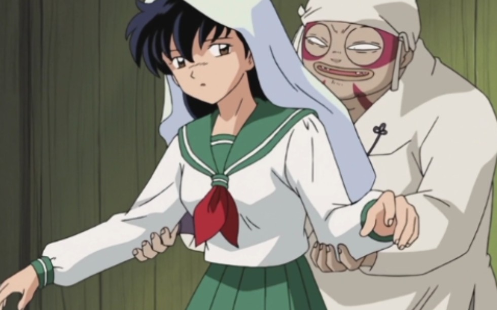 就在雾骨想跟戈薇喝交杯酒的时候.