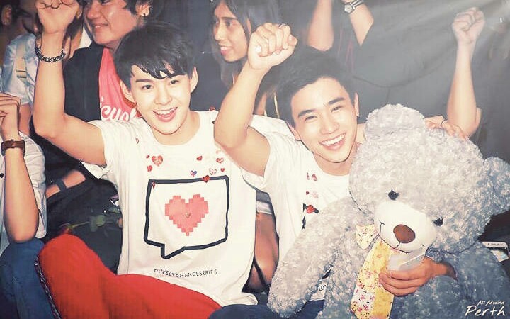 【泡芙明明】什么情况?双方经纪人,带着出去吃饭?