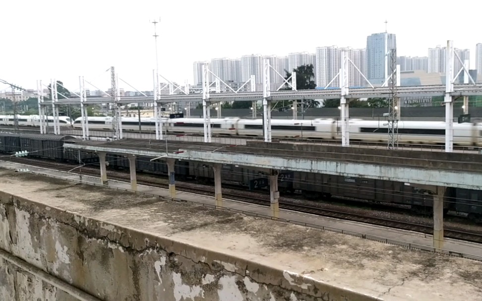 京广高速线g6014次crh3c型重联广州北站通过福田长沙南