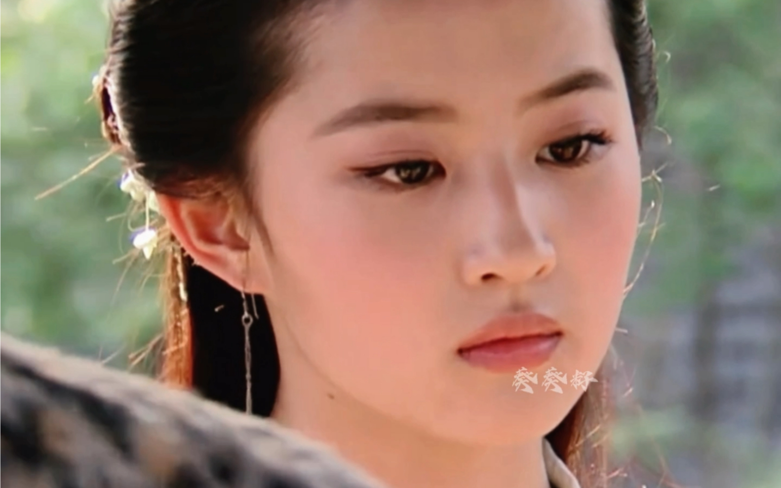 没有人比得上16岁的刘亦菲!