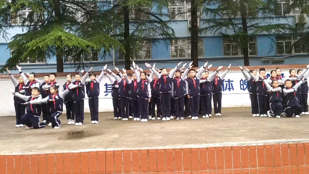 [图]宇航小学学生朗诵 我爱你 中国