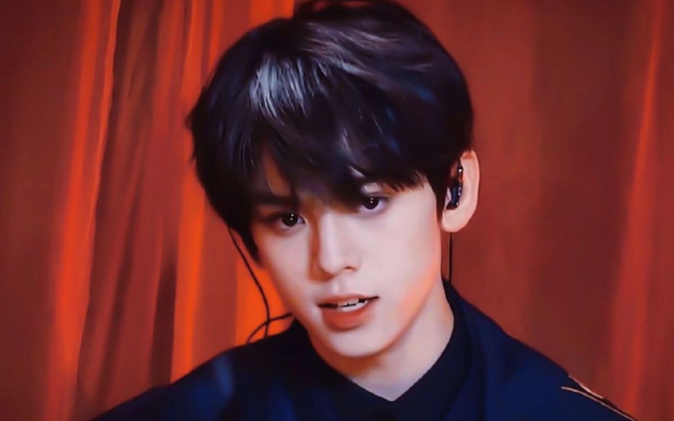 活动作品左航十五岁男高中生这么拽