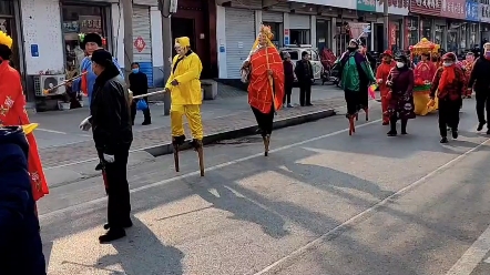 [图]正月十句六踩高跷