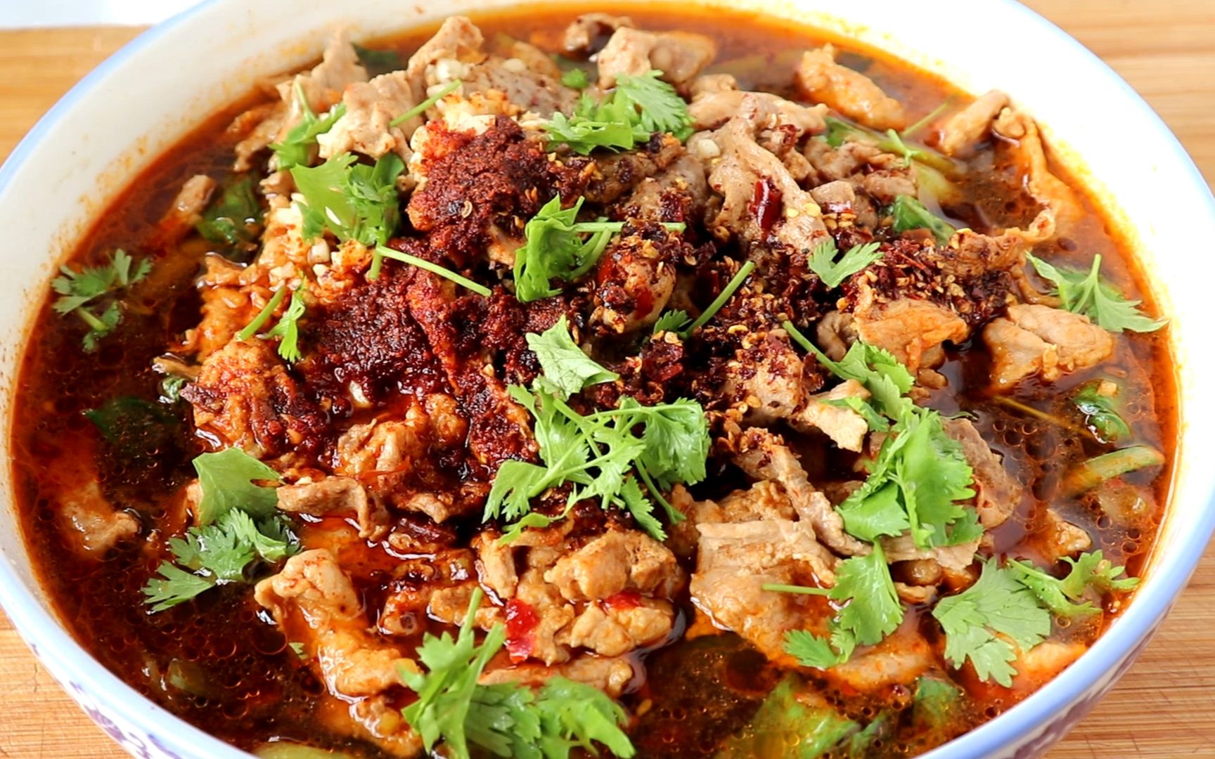 教你做正宗的水煮牛肉,味道麻辣鲜香,鲜嫩好吃又下饭,超简单