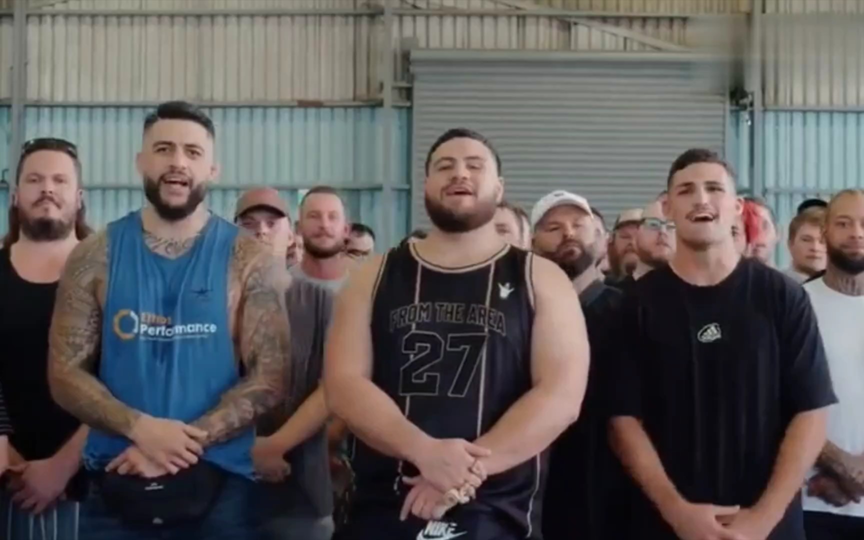 ufc重量级新星泰胖图瓦萨唱歌