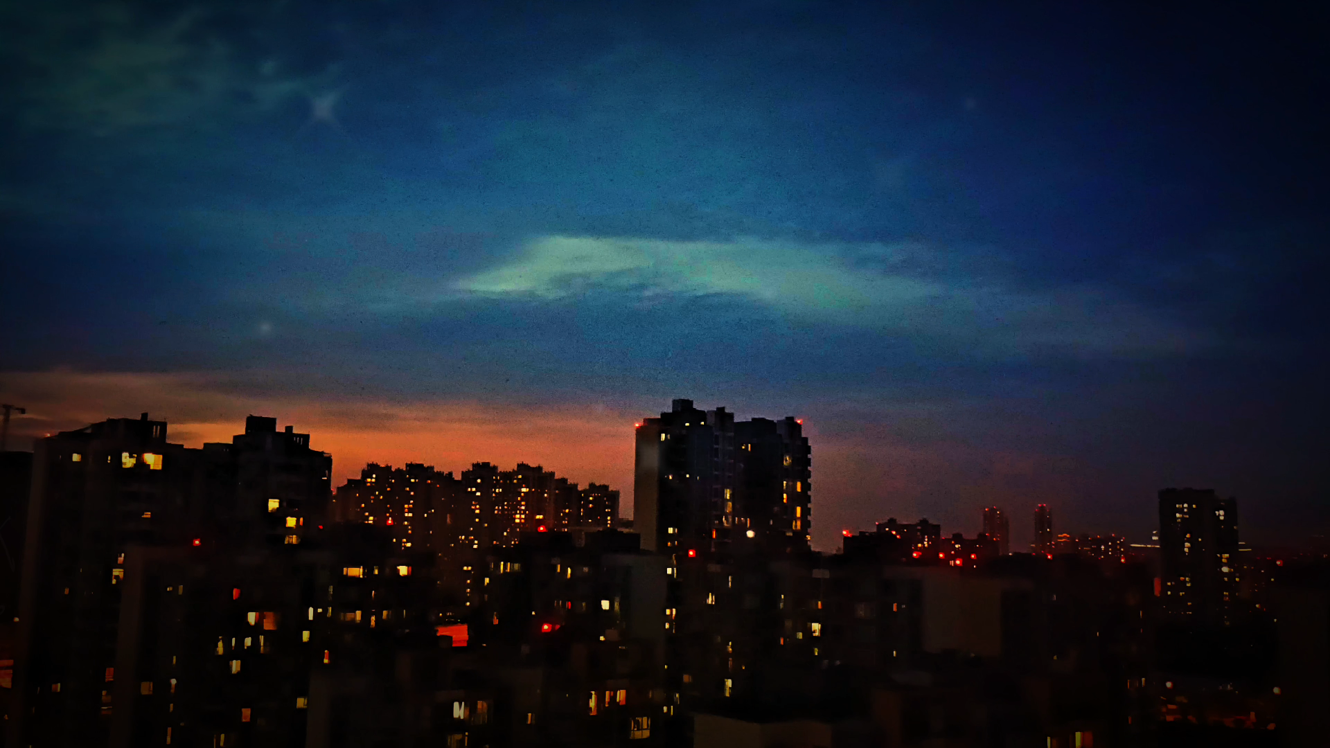 城市随拍夜空