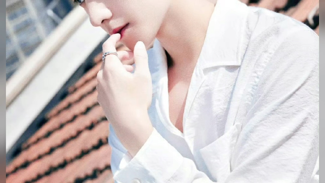 咬手指好欲#杨洋