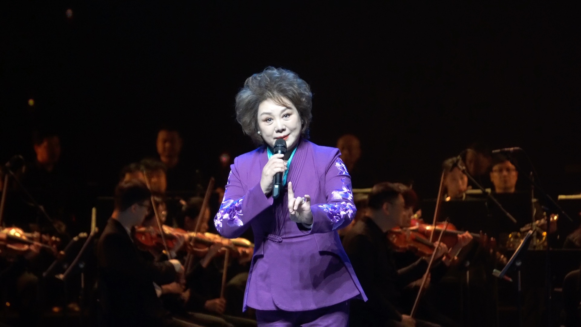 豫剧节开幕式彩排对绣鞋 三班衙皂高声呐喊