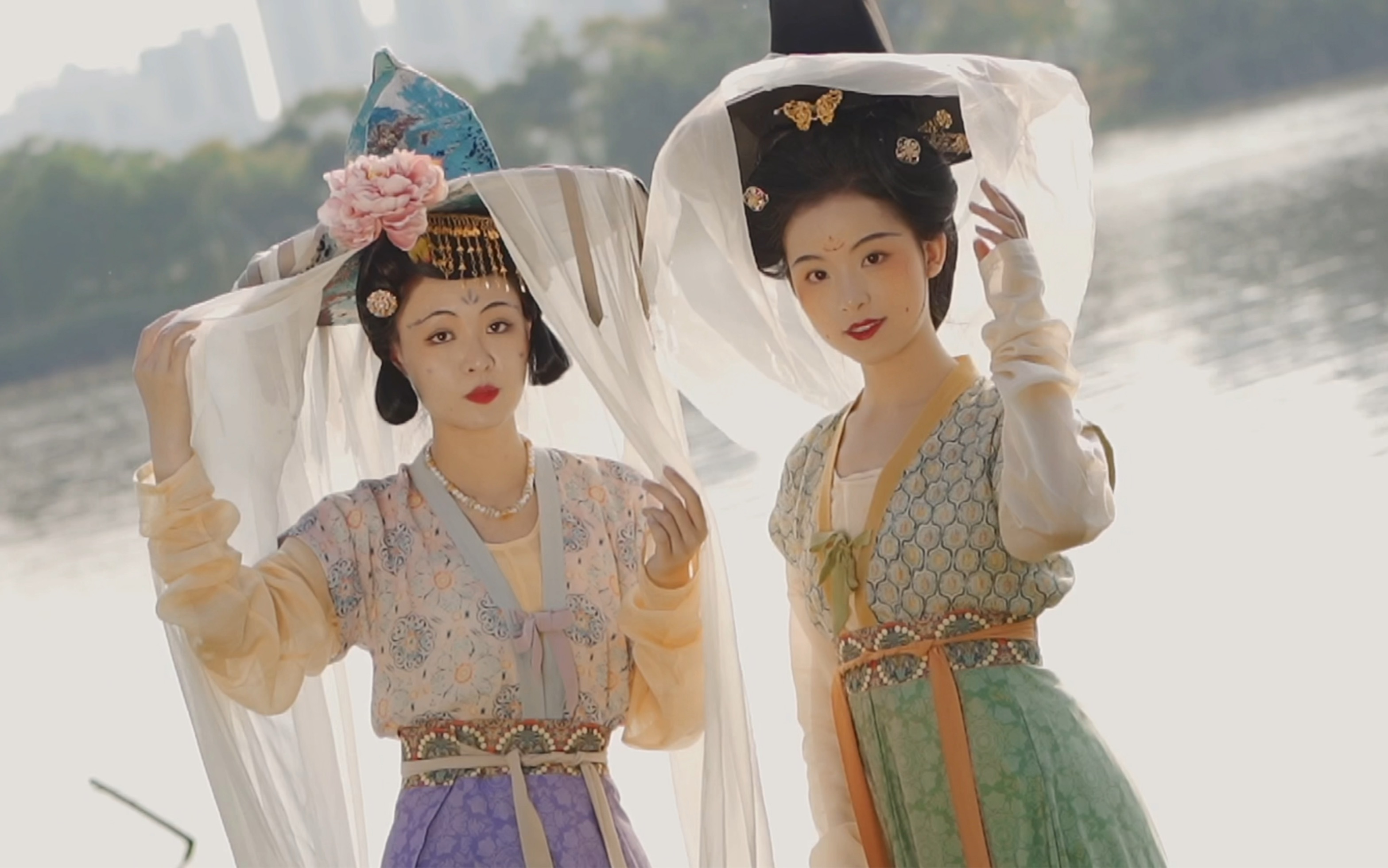 大唐风华,穿上唐风汉服和姐妹一起去踏青呀|双人复原古风