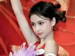 Télécharger la video: #angelababy #杨颖angelababy 早期#baby