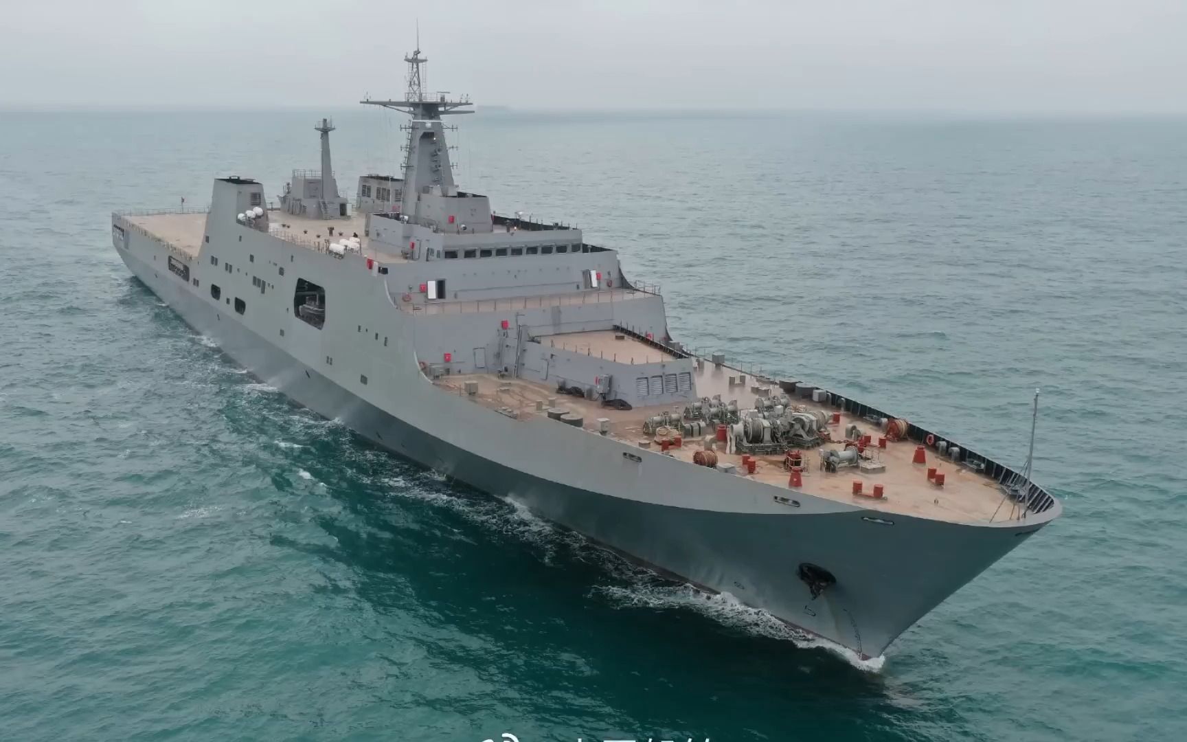 中国向友好国家出口071et型两栖战舰