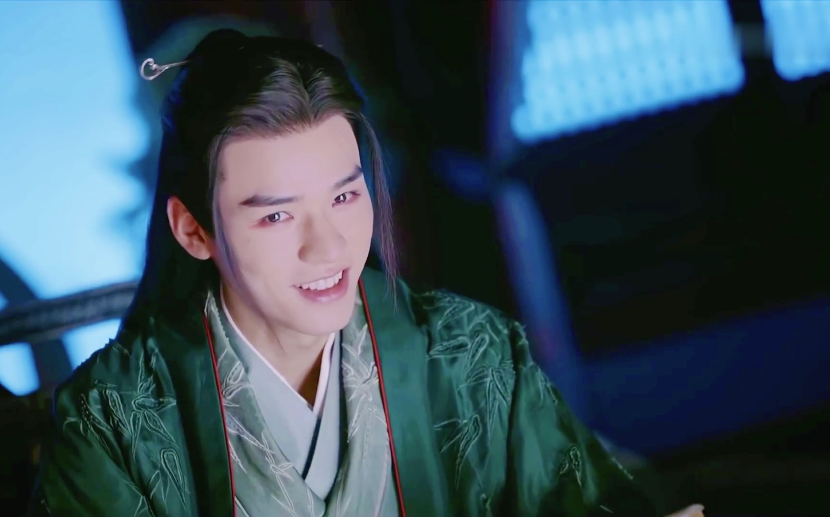 超爱看温谷主的眼神杀