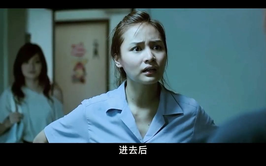 楼顶水箱藏着尸体,居民每天喝尸变水,恐怖片《鬼四忌》