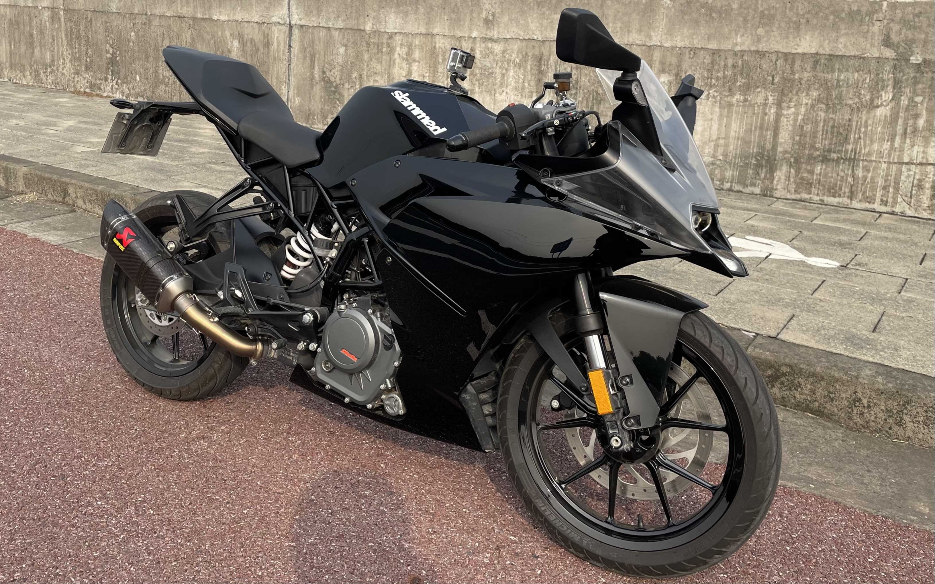 ktm rc390 为什么你的车是黑的?_哔哩哔哩_bilibili