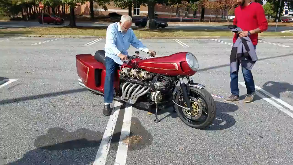 兰博基尼v型12缸 摩托车