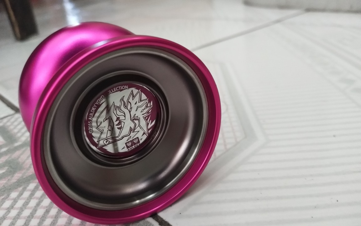 开箱日常争议最大的一颗球火力少年王之传奇再现烈烽悠悠球拆封试玩