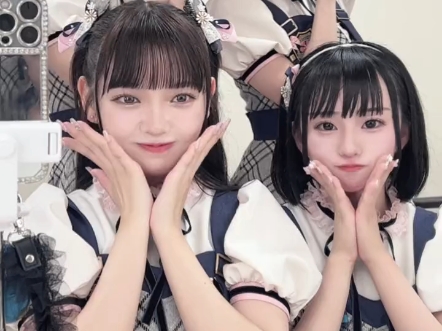 2tiktok更新.四人初恋手势舞
