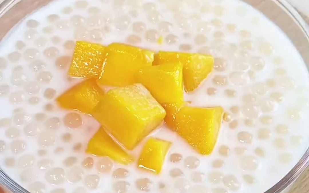 芒果西米露外卖糖水店二十几块一碗,我教你怎么用四块钱就能吃到一碗